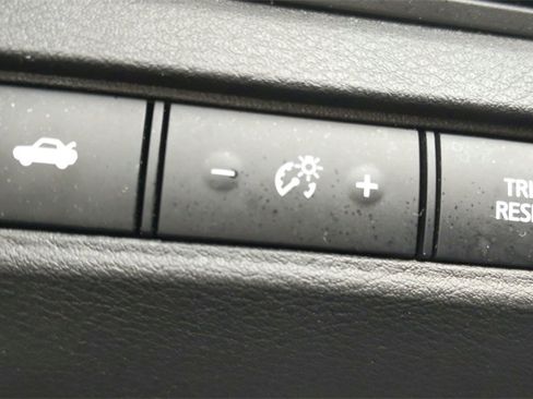 Used 2024 Nissan Altima 2.5 SV image 26