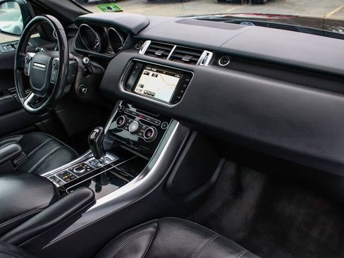 Used 2016 Land Rover Range Rover Sport HSE image 47