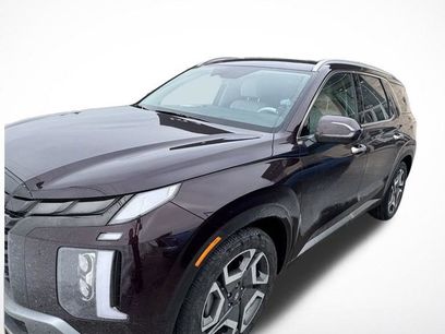 Used 2023 Hyundai Palisade Limited w/ Cargo Package