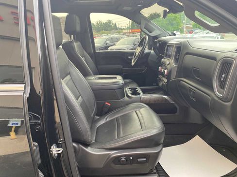 Used 2022 GMC Sierra 2500 Denali w/ Denali Black Diamond Edition AWD/4WD image 31
