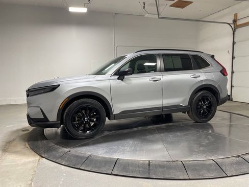 Used 2023 Honda CR-V Sport image 4