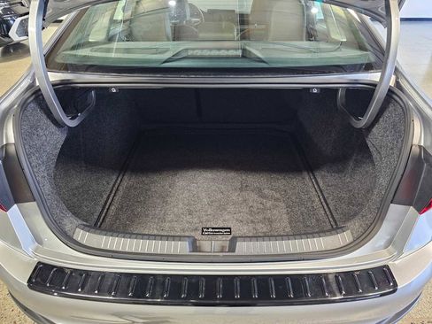 Certified 2025 Volkswagen Jetta SE image 16