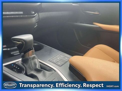 Used 2023 Lexus UX 250h AWD w/ Accessory Package (Z1) image 31