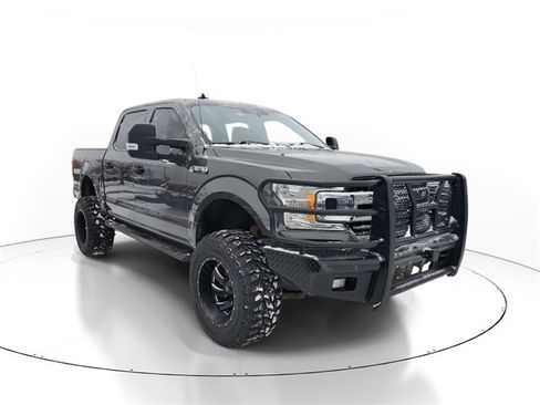 Used 2019 Ford F150 XLT image 2