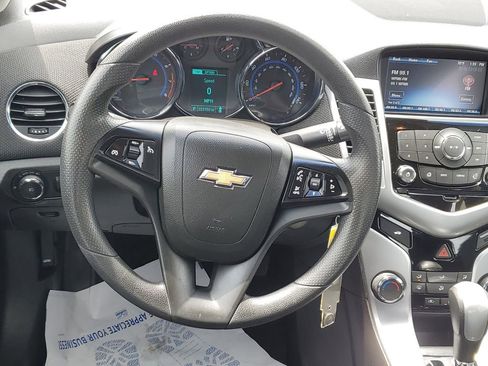 Used 2015 Chevrolet Cruze LT FWD image 23