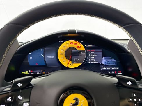 Certified 2025 Ferrari Roma Spider RWD image 11
