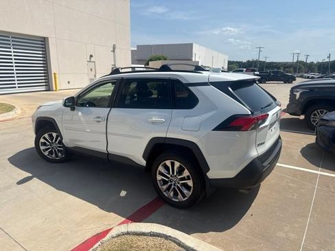 Used 2024 Toyota RAV4 XLE Premium FWD image 5