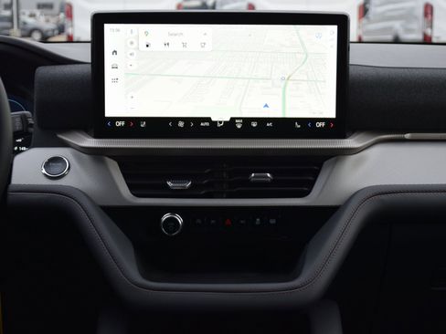 New 2026 Ford Explorer Active w/ Active Comfort Package image 11