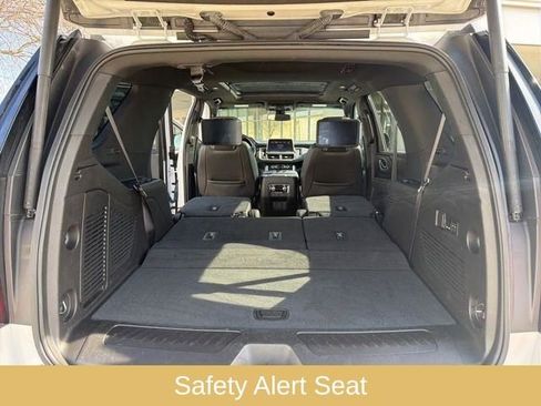 Used 2021 GMC Yukon SLT w/ SLT Luxury Plus Package image 26