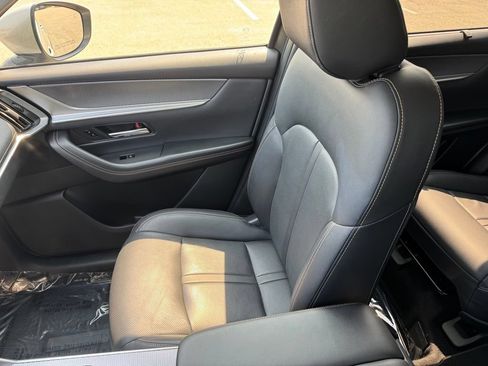 Used 2025 MAZDA CX-90 3.3 Turbo w/ Preferred Package AWD/4WD image 19