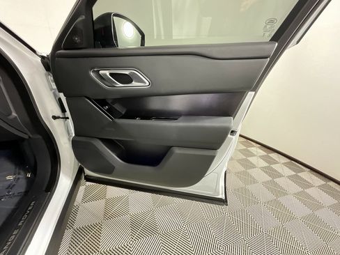 Used 2026 Land Rover Range Rover Velar Dynamic SE image 22