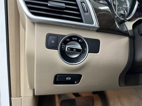 Used 2015 Mercedes-Benz ML 350 2WD image 34