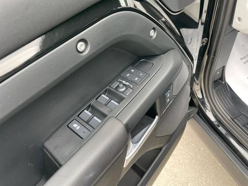 Used 2025 Land Rover Defender 110 S AWD/4WD image 21