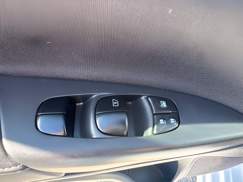 Used 2018 Nissan Sentra S FWD image 22