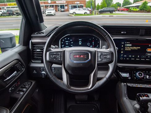 Used 2024 GMC Sierra 1500 AT4 w/ Technology Package AWD/4WD image 20