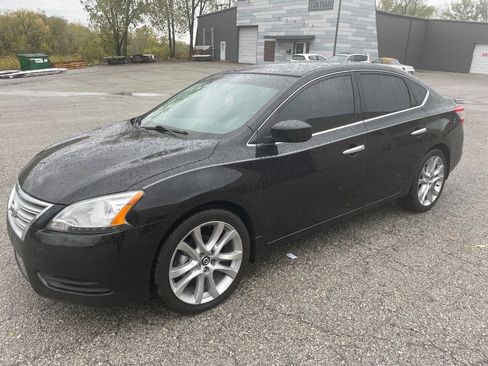 Used 2015 Nissan Sentra S image 2