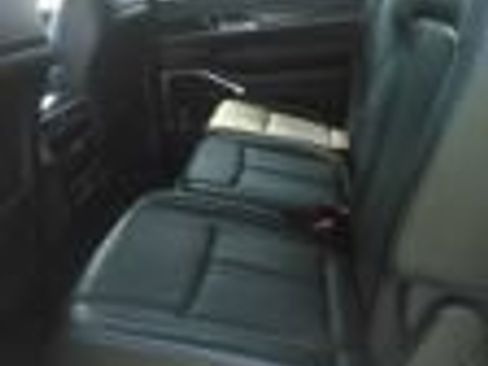 Used 2024 Jeep Wagoneer L Series II RWD image 9