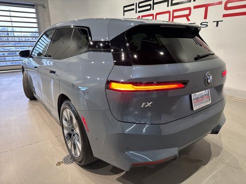 Used 2026 BMW iX xDrive60 w/ Premium Package image 5