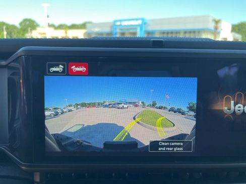 Used 2024 Jeep Wrangler Unlimited Rubicon 392 image 24