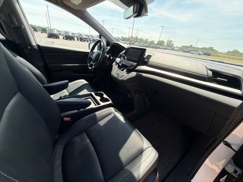 Used 2023 Honda Odyssey EX-L image 23