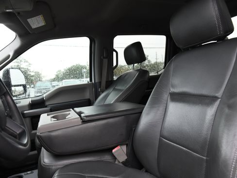 Used 2018 Ford F250 XLT w/ XLT Value Package AWD/4WD image 31