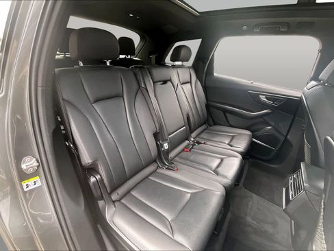 Used 2021 Audi Q7 3.0T Prestige w/ Prestige Package AWD/4WD image 19