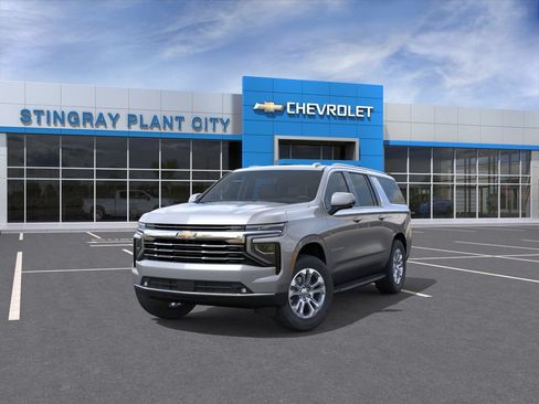 New 2026 Chevrolet Suburban LT w/ Comfort Package RWD image 8