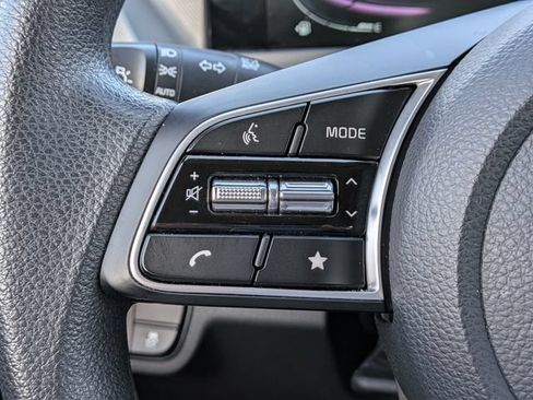 Certified 2026 Kia Seltos LX FWD image 25