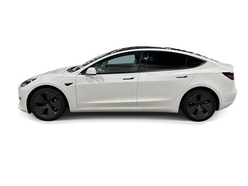 Certified 2023 Tesla Model 3 Standard Range RWD image 3