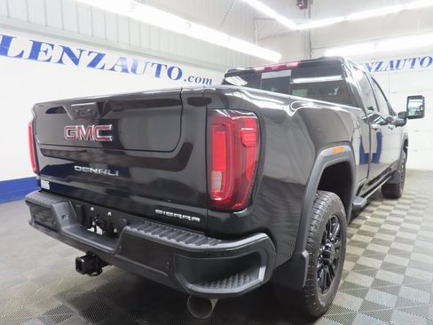 Used 2023 GMC Sierra 2500 Denali w/ Denali Black Diamond Edition image 4