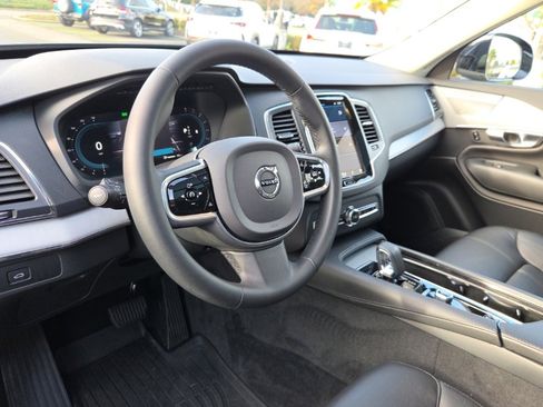 Certified 2023 Volvo XC90 B5 Core w/ Protection Package Premier image 7