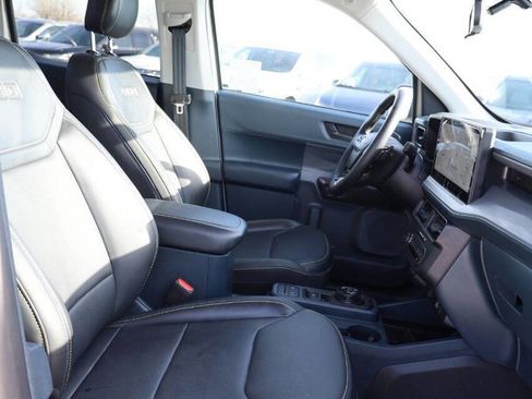 Used 2025 Ford Maverick Lobo image 15