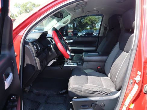 Used 2015 Toyota Tundra SR5 w/ TRD Off Road Package AWD/4WD image 18