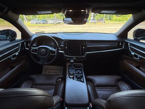 Used 2019 Volvo V90 T5 Inscription w/ Advanced Package FWD image 11