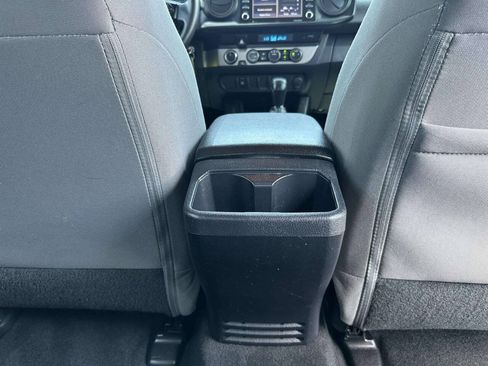 Used 2021 Toyota Tacoma SR AWD/4WD image 22