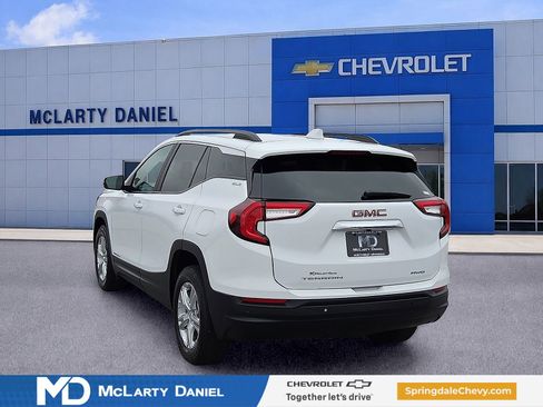 Certified 2023 GMC Terrain SLE w/ Driver Convenience Package AWD/4WD image 4