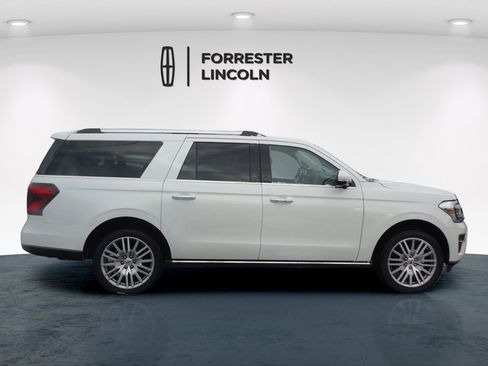 Used 2023 Ford Expedition Max Limited image 2
