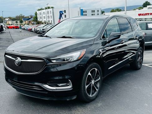 Used 2021 Buick Enclave Essence image 7