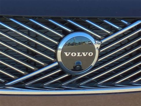 New 2026 Volvo XC90 B6 Plus image 10