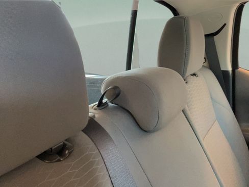 Used 2019 Toyota Tacoma SR5 AWD/4WD image 31
