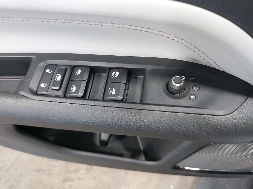 Used 2025 Jeep Compass Limited AWD/4WD image 27