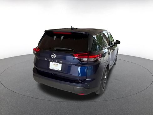 Used 2025 Nissan Rogue SV FWD image 14