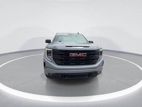 Used 2024 GMC Sierra 1500 Elevation AWD/4WD image 4