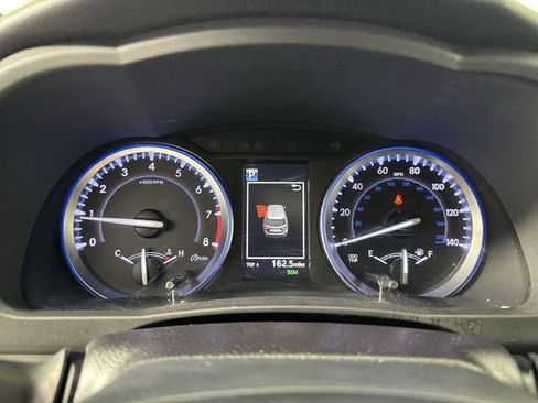 Used 2018 Toyota Highlander Limited AWD/4WD image 15