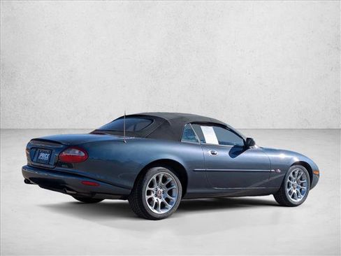 Used 2000 Jaguar XK8 Convertible image 5