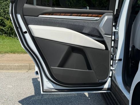 New 2026 Cadillac Escalade Platinum Luxury AWD/4WD image 20