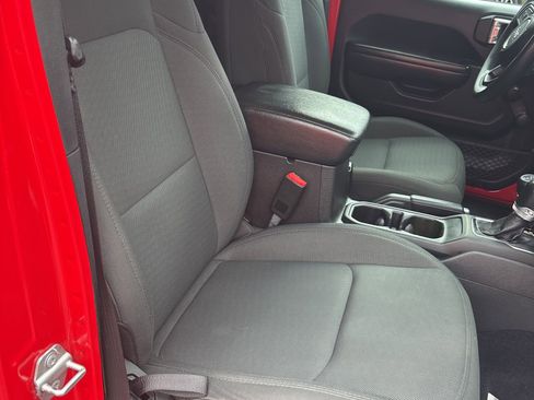 Used 2020 Jeep Wrangler Unlimited Sport image 12