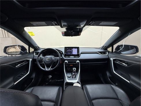 Used 2021 Toyota RAV4 XSE w/ Premium Package image 8