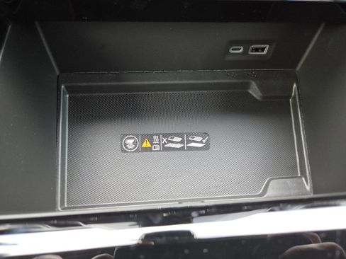 New 2026 GMC Yukon AT4 AWD/4WD image 12