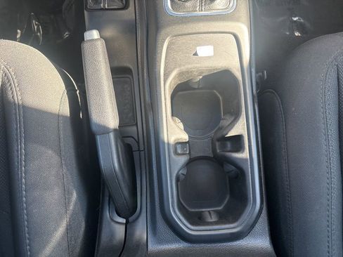 Used 2022 Jeep Wrangler Unlimited Sahara w/ LED Lighting Group image 31